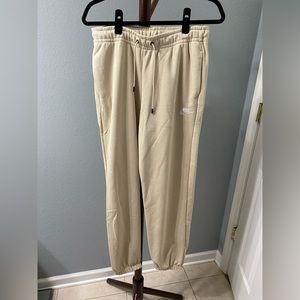Nike Loose Fit Mid Rise Sweatpant